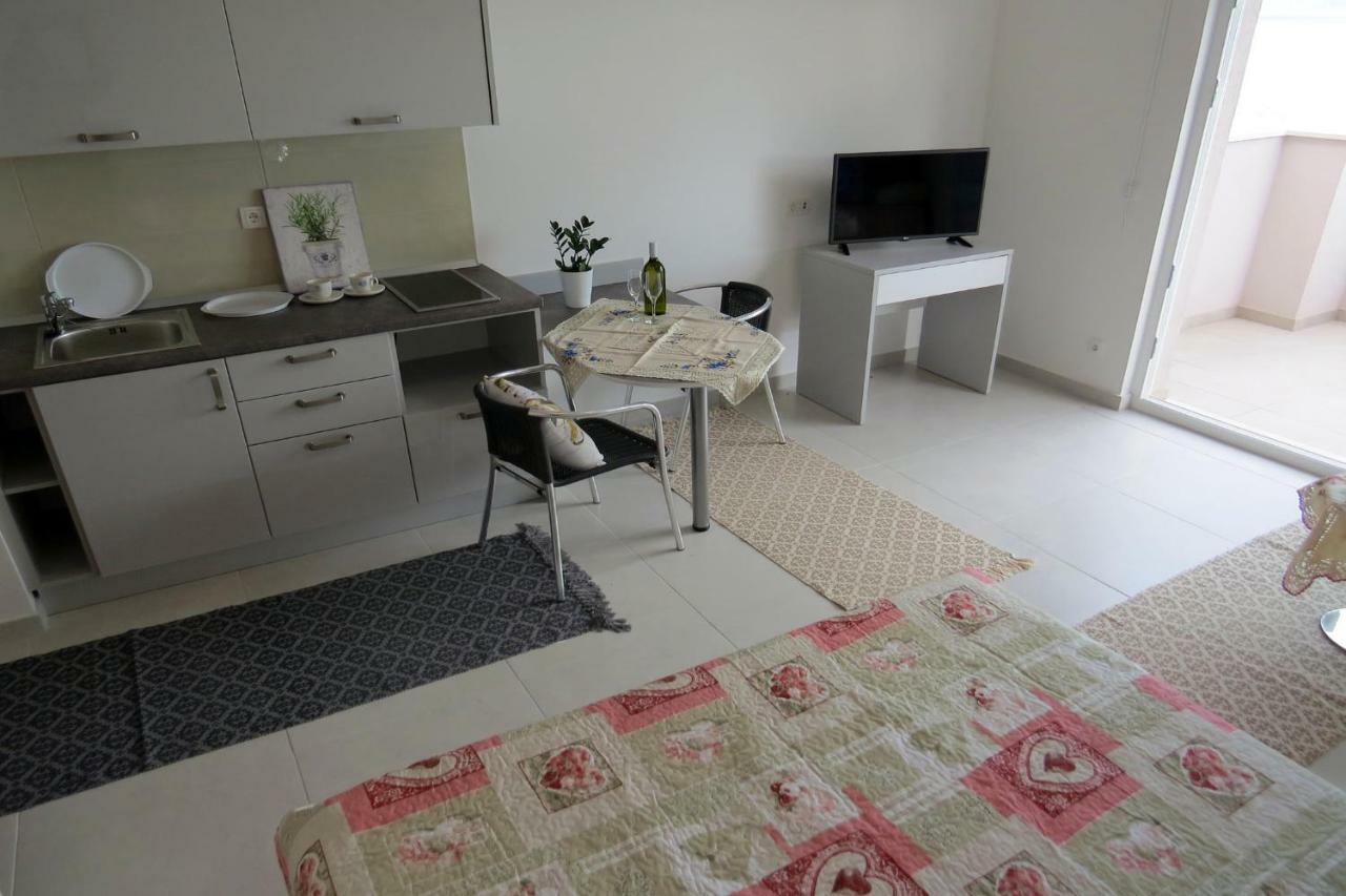 Apartments Medvidovic Baska Voda Exterior photo